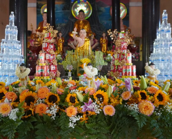 Chùa Bửu Long cử hành nghi lễ Phật đản truyền thống