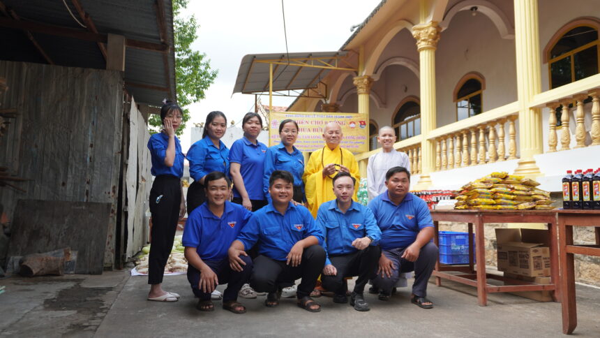 Chùa Bửu Long tổ chức “Phiên chợ 0 đồng” nhân mùa Phật đản PL.2569