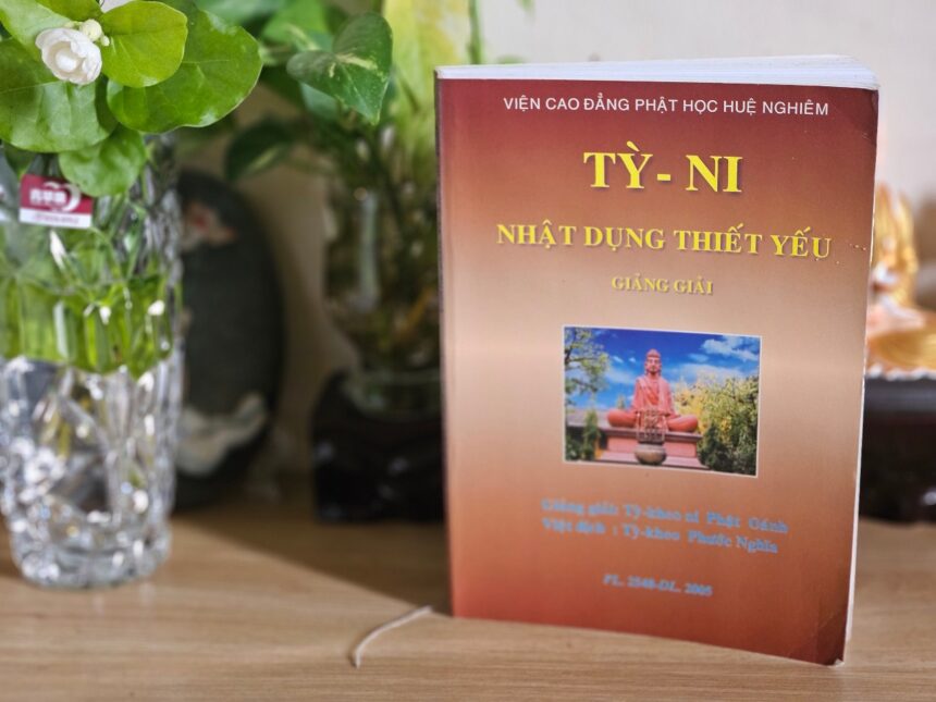 Tính giáo dục của Đạo Phật trong Tỳ Ni Sa Di – Oai nghi Cảnh sách
