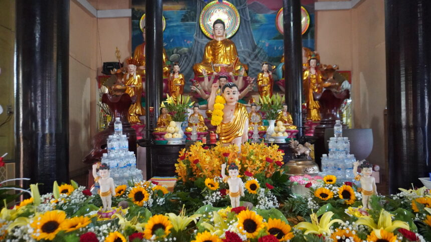 DSC03652 Dâng hương